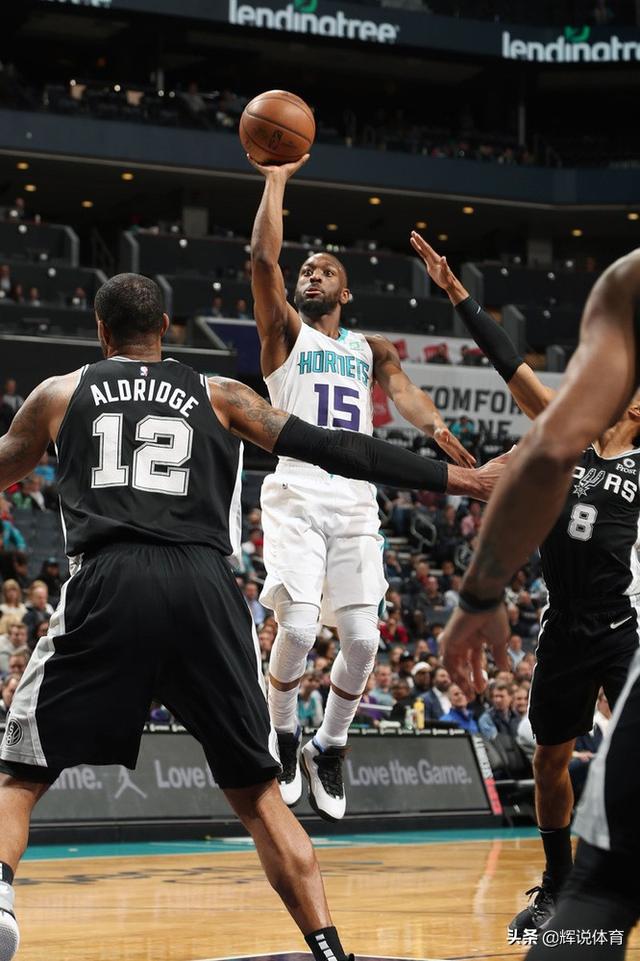 风云突变！夏洛特黄蜂关键时刻内部沟通，意大利杯版图或变，媒体盛赞，赛程密集仍需轮换-九游娱乐APP